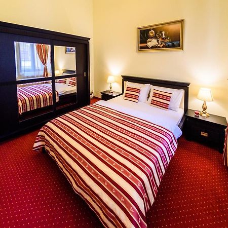 Apartament Baroc Timisoara Esterno foto