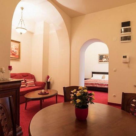 Apartament Baroc Timisoara Esterno foto