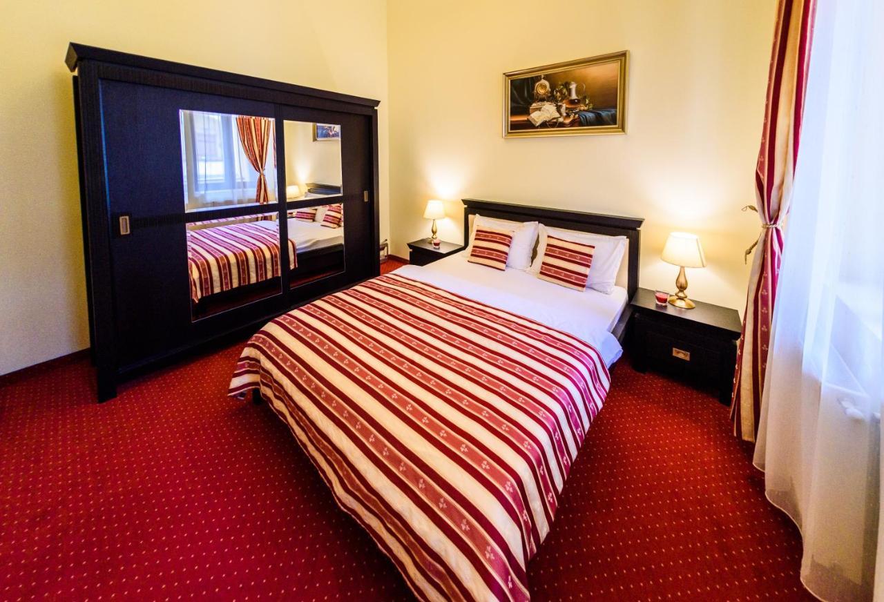 Apartament Baroc Timisoara Esterno foto