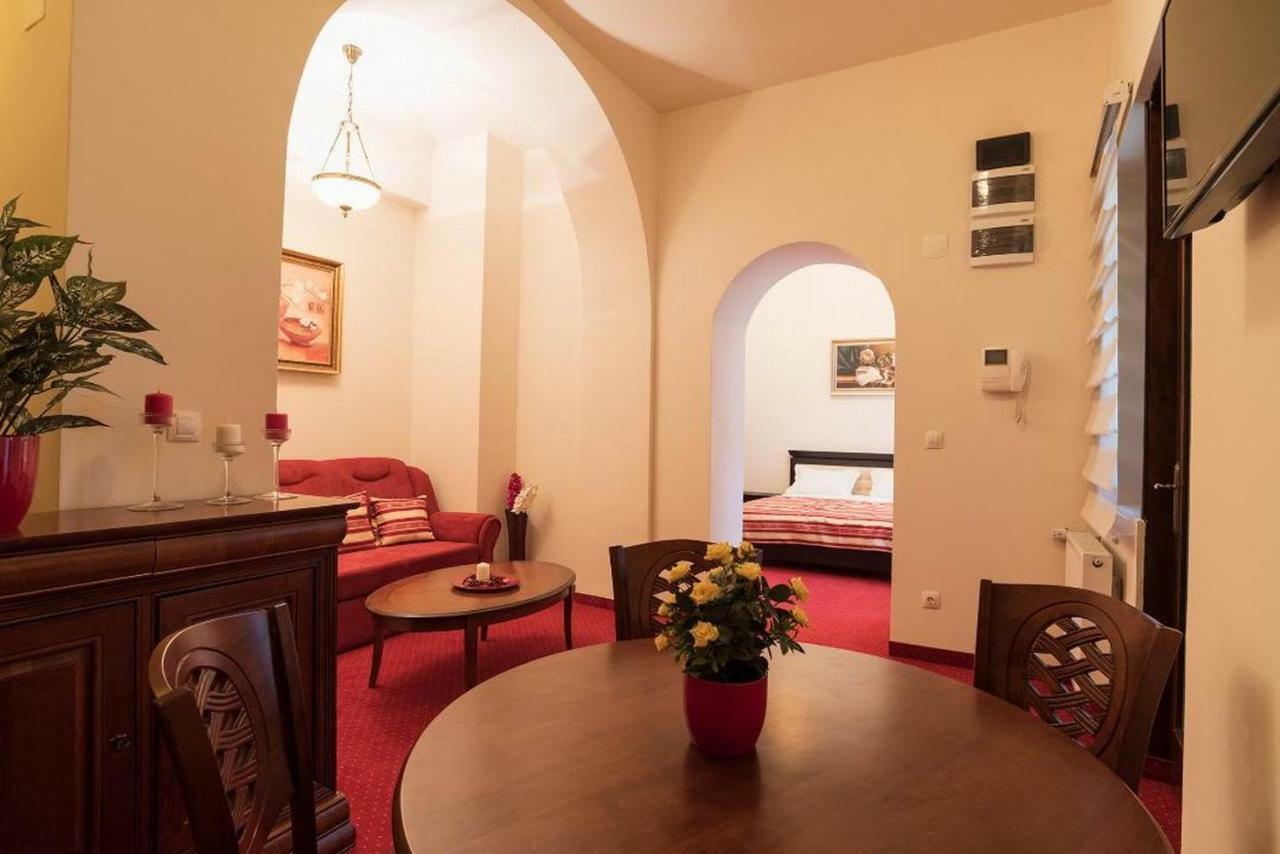 Apartament Baroc Timisoara Esterno foto